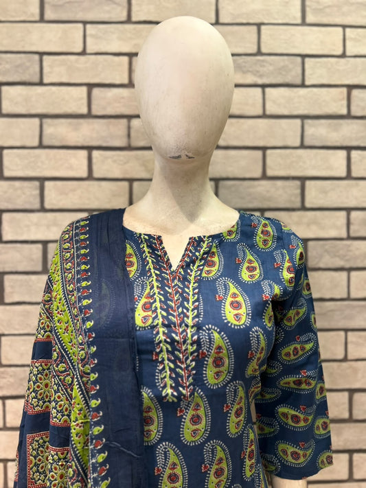 Navy Blue Floral Pure Cotton Kurta Set πΈπ€
