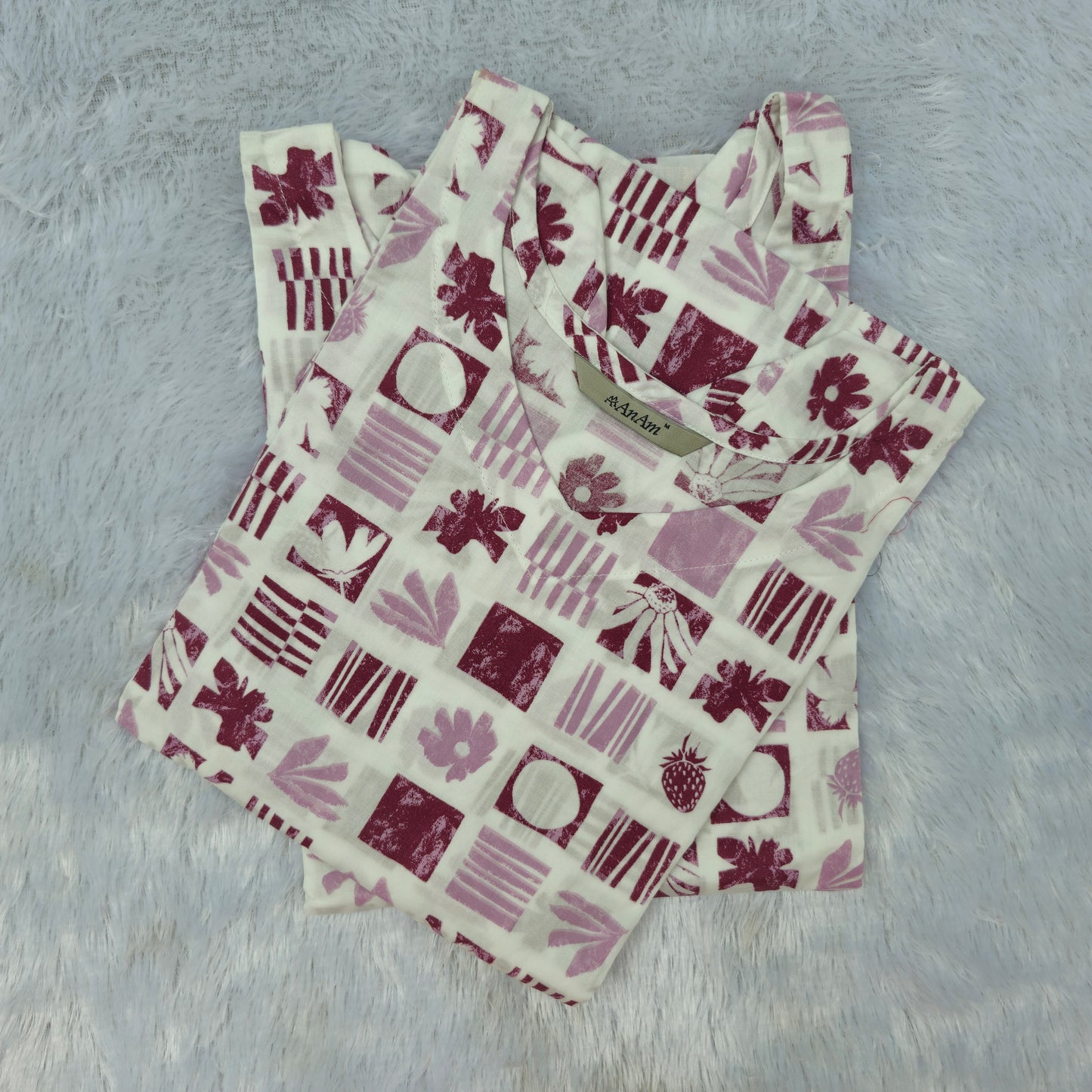 Casual Wear Rayon Kurti | White