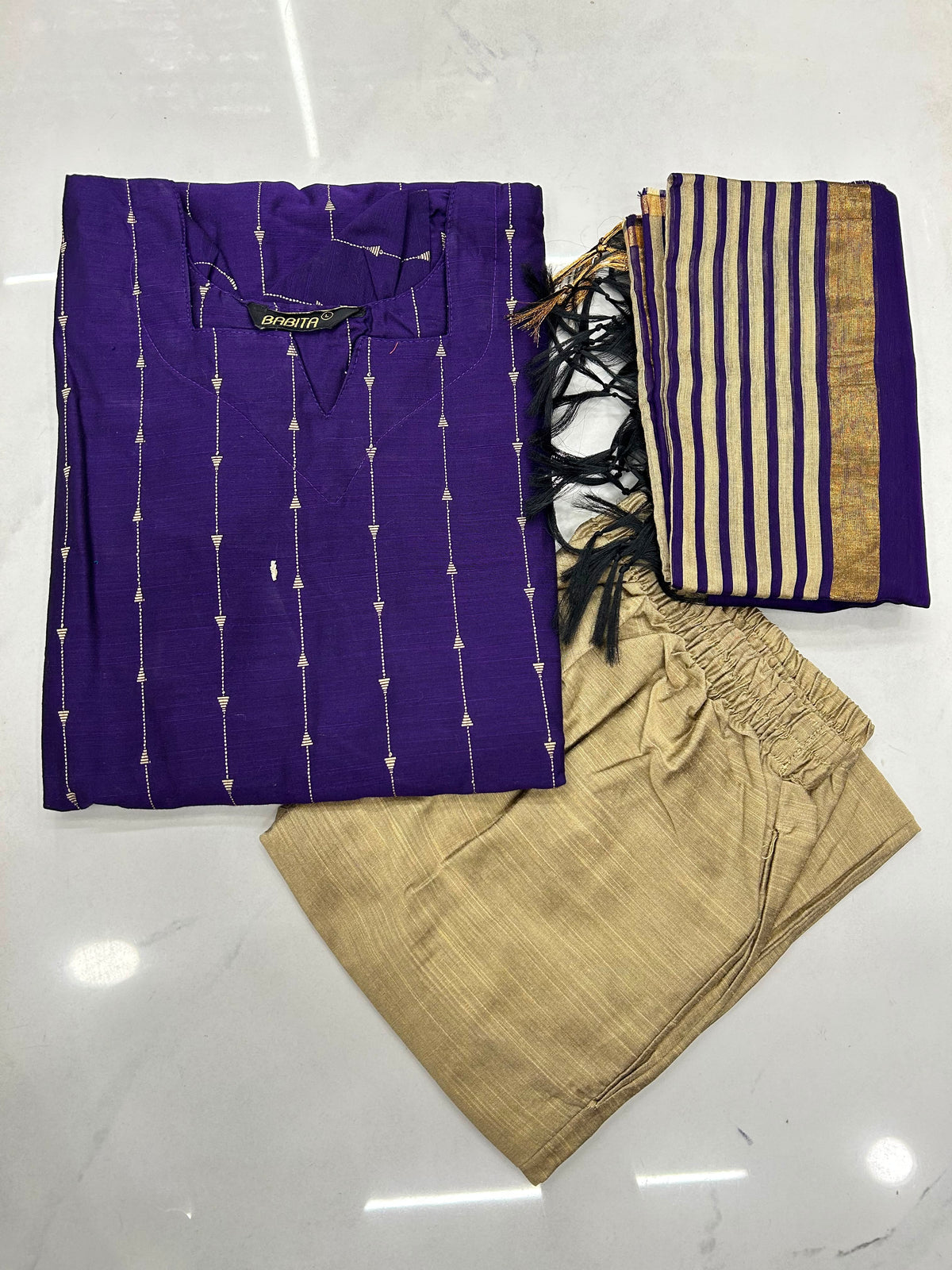 Elegant Raw Silk Kurta Set with Inner Lining & Matching Dupatta