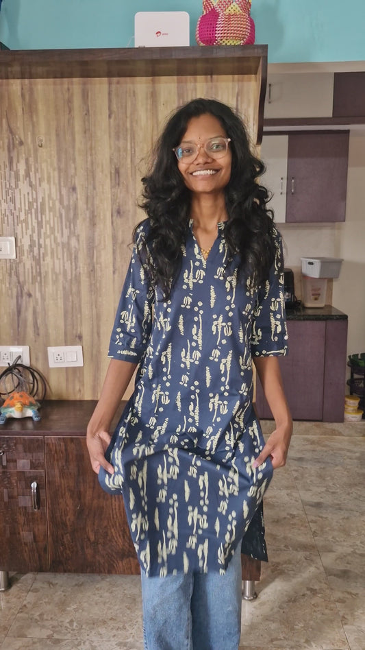 🤎Dabu Cotton Straight-cut Kurti | Blue